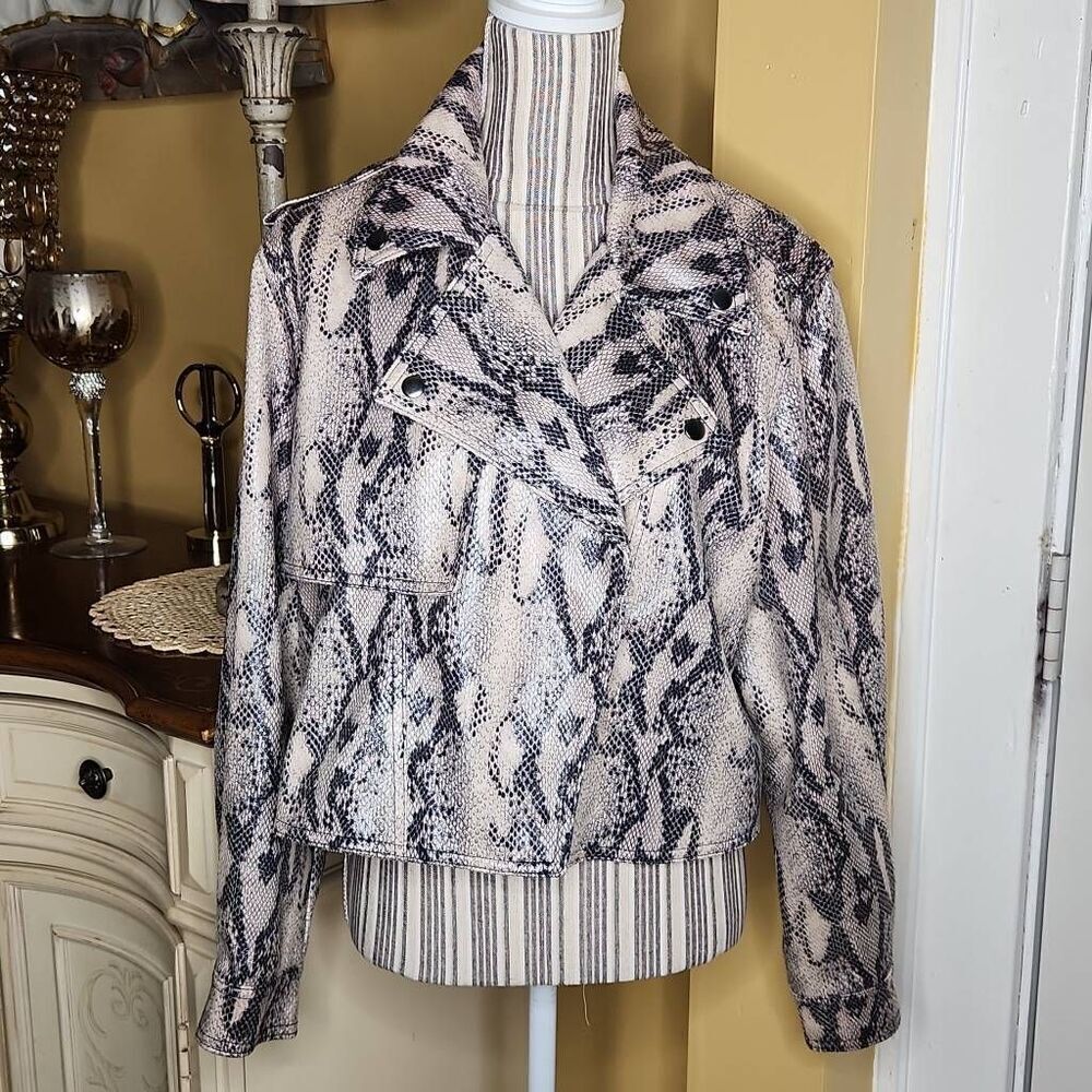 Jennifer Lopez snakeskin cropped jacket women's size L